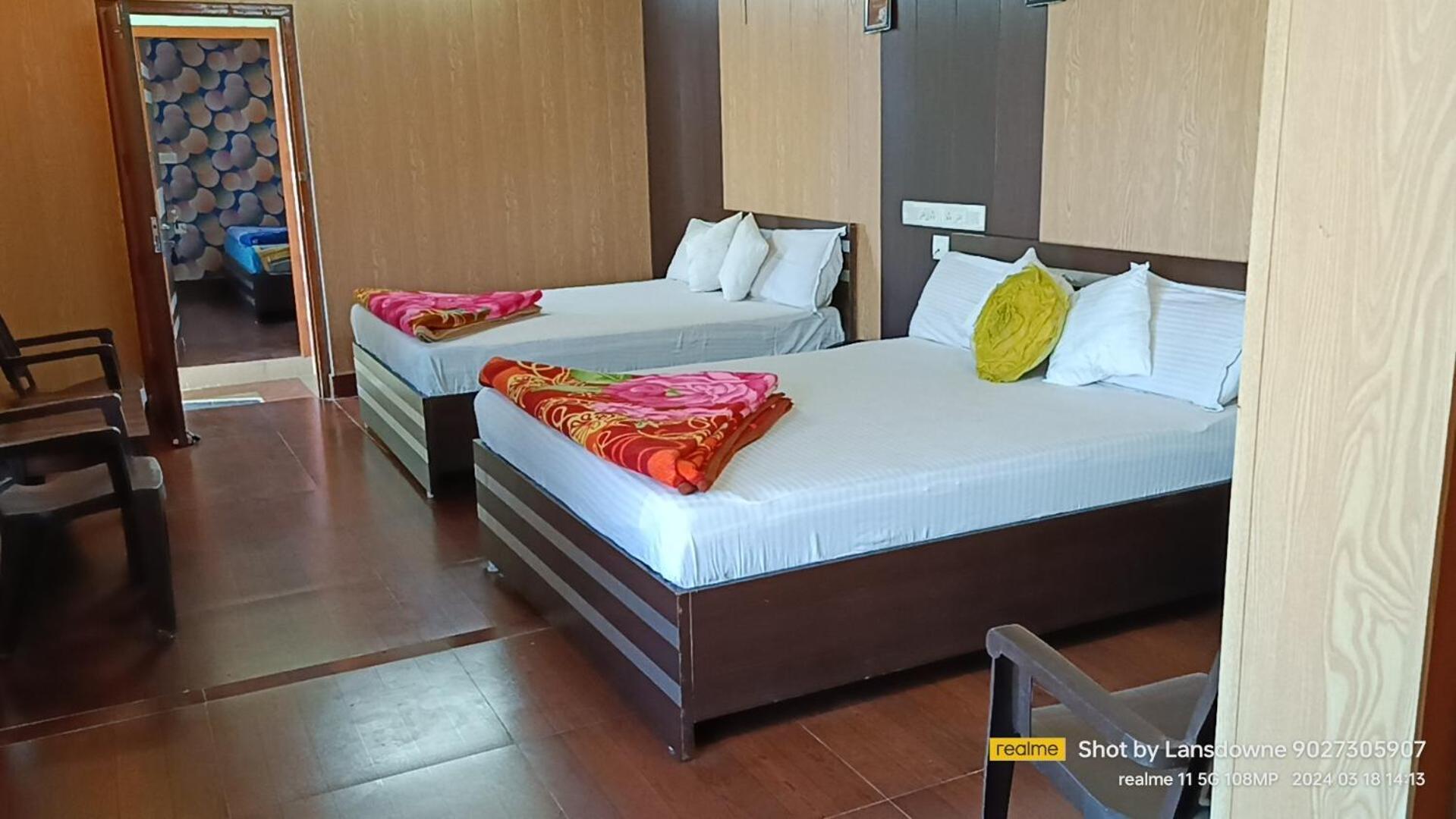 Joshi Holiday Home Stay Lansdowne Esterno foto