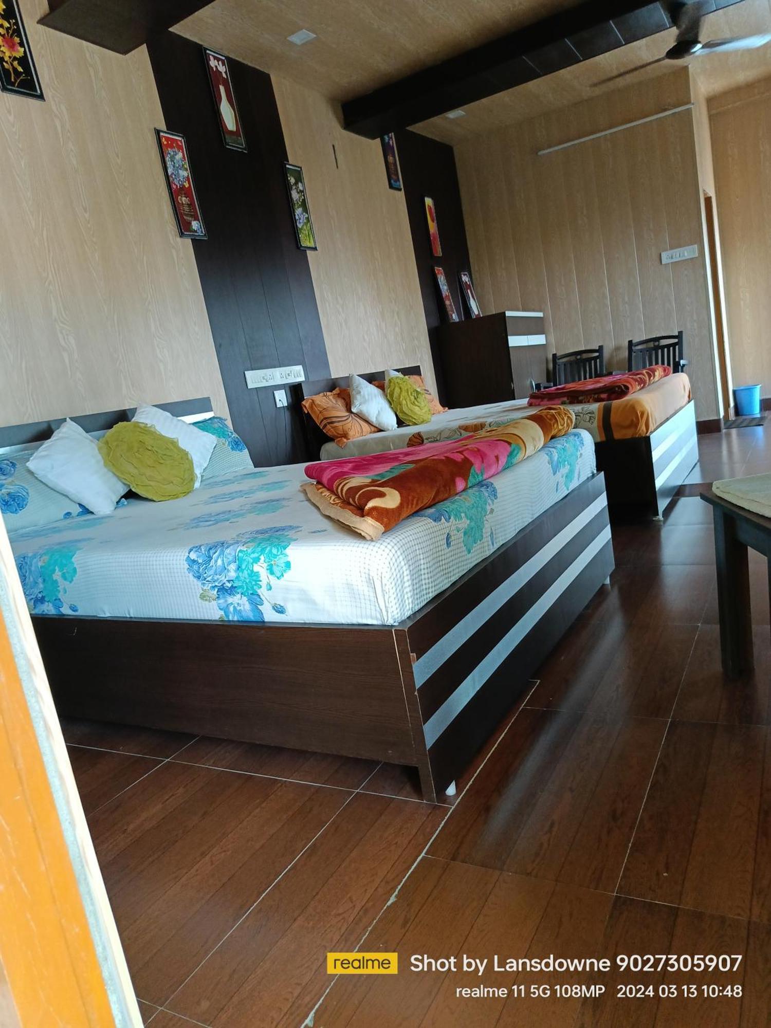 Joshi Holiday Home Stay Lansdowne Esterno foto
