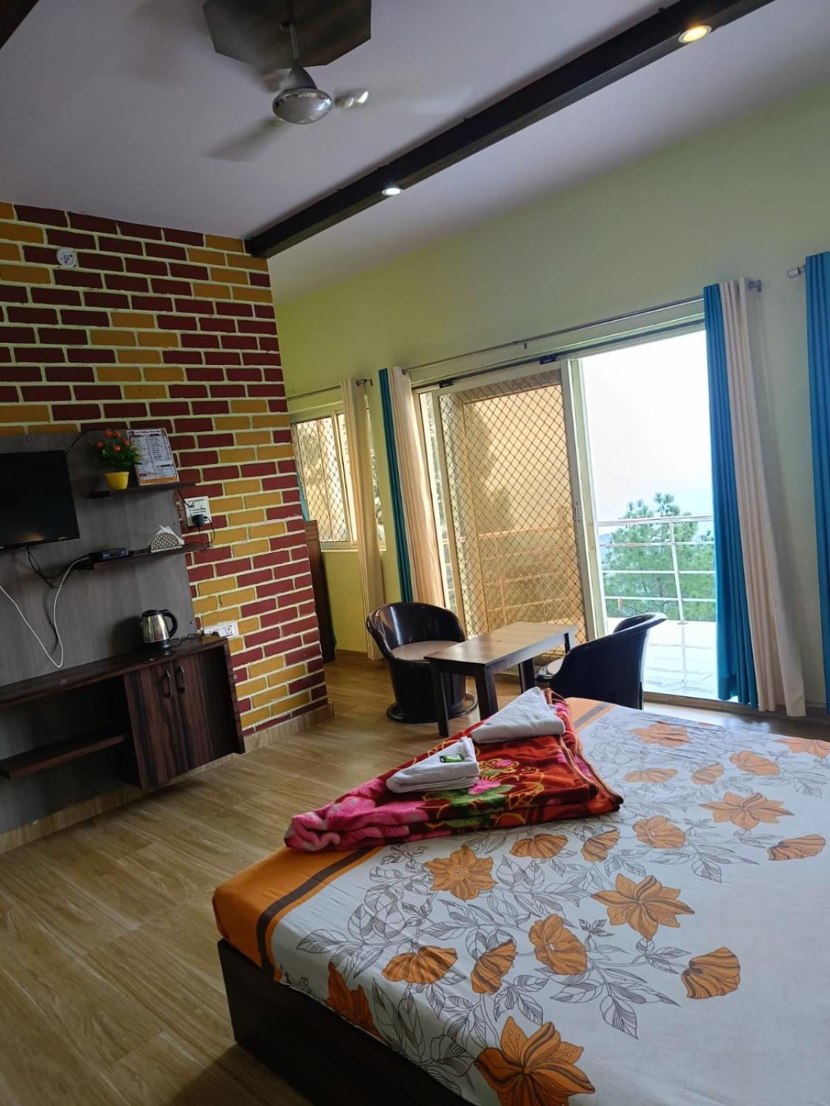 Joshi Holiday Home Stay Lansdowne Esterno foto