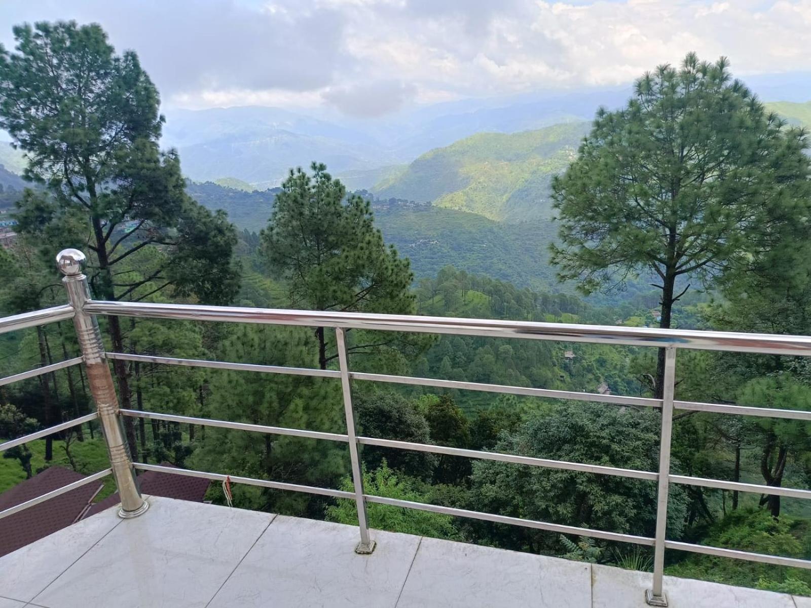 Joshi Holiday Home Stay Lansdowne Esterno foto