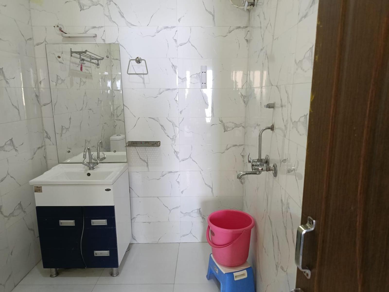 Joshi Holiday Home Stay Lansdowne Esterno foto